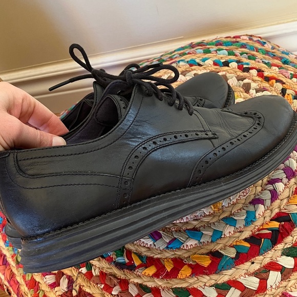 Cole Haan Classic Black Leather Men's Dress Shoes - Picture 3 of 8